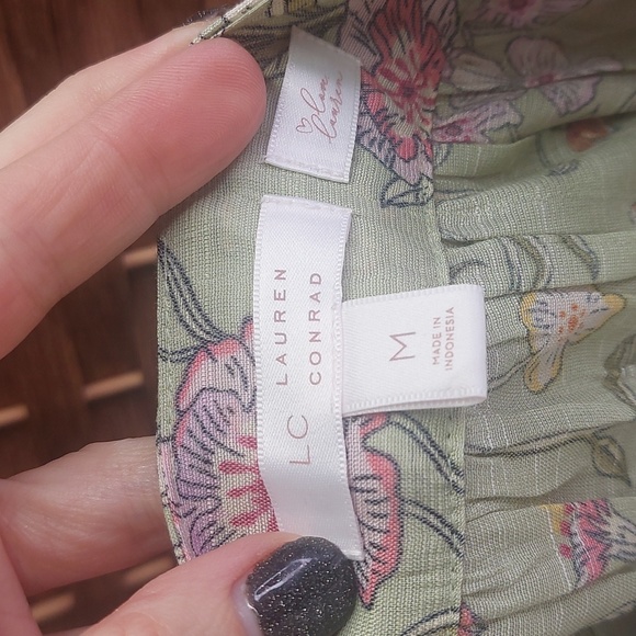 Lauren Conrad Spring Blouse Rayon Medium - Picture 10 of 11
